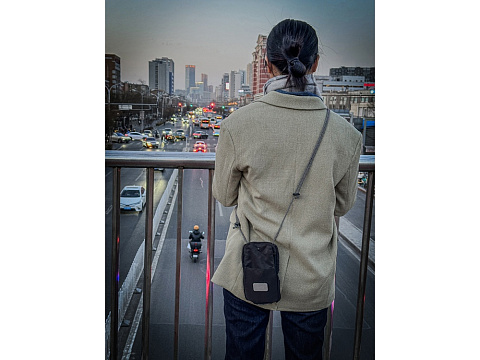 Удобная повседневная сумка Solo Eco, черный - рис 10.