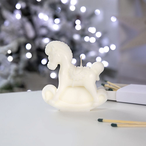 Свеча фигурная «Лошадка-качалка», белая - рис 5.