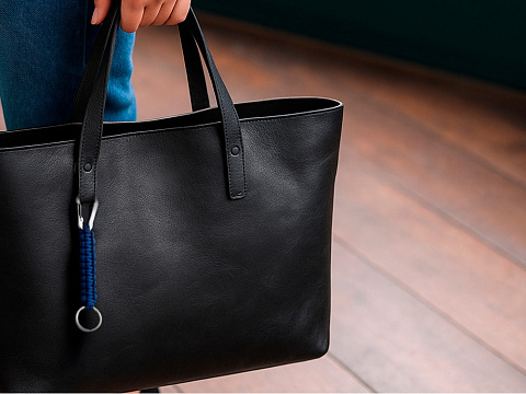 Брелок-веревочка Austere с карабином и кольцом, темно-синий с серебристым - рис 4.