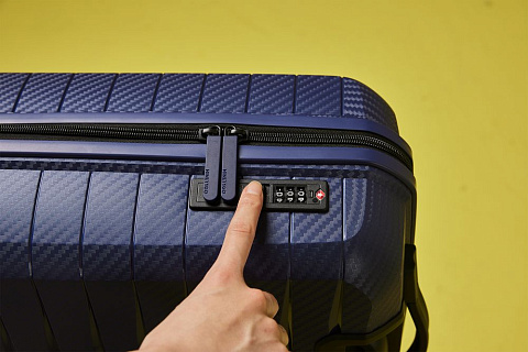 Чемодан Lightweight Luggage S, синий - рис 6.