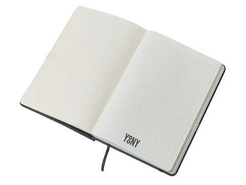 Набор блокнот А5 с магнитным держателем для ручки и подставкой для телефона и металлической шариковой ручкой NotaBene, черный - рис 6.