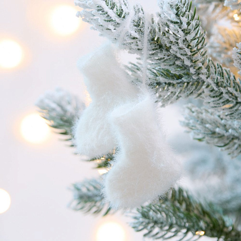 Подвеска на елку «Вьюшка», носочки, белая - рис 4.