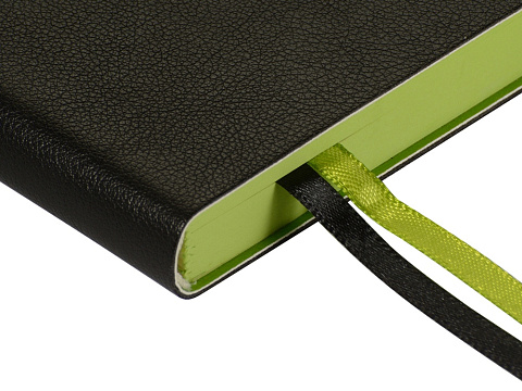 Ежедневник А5 датированный Boston 2026, черный с салатовым обрезом - рис 3.